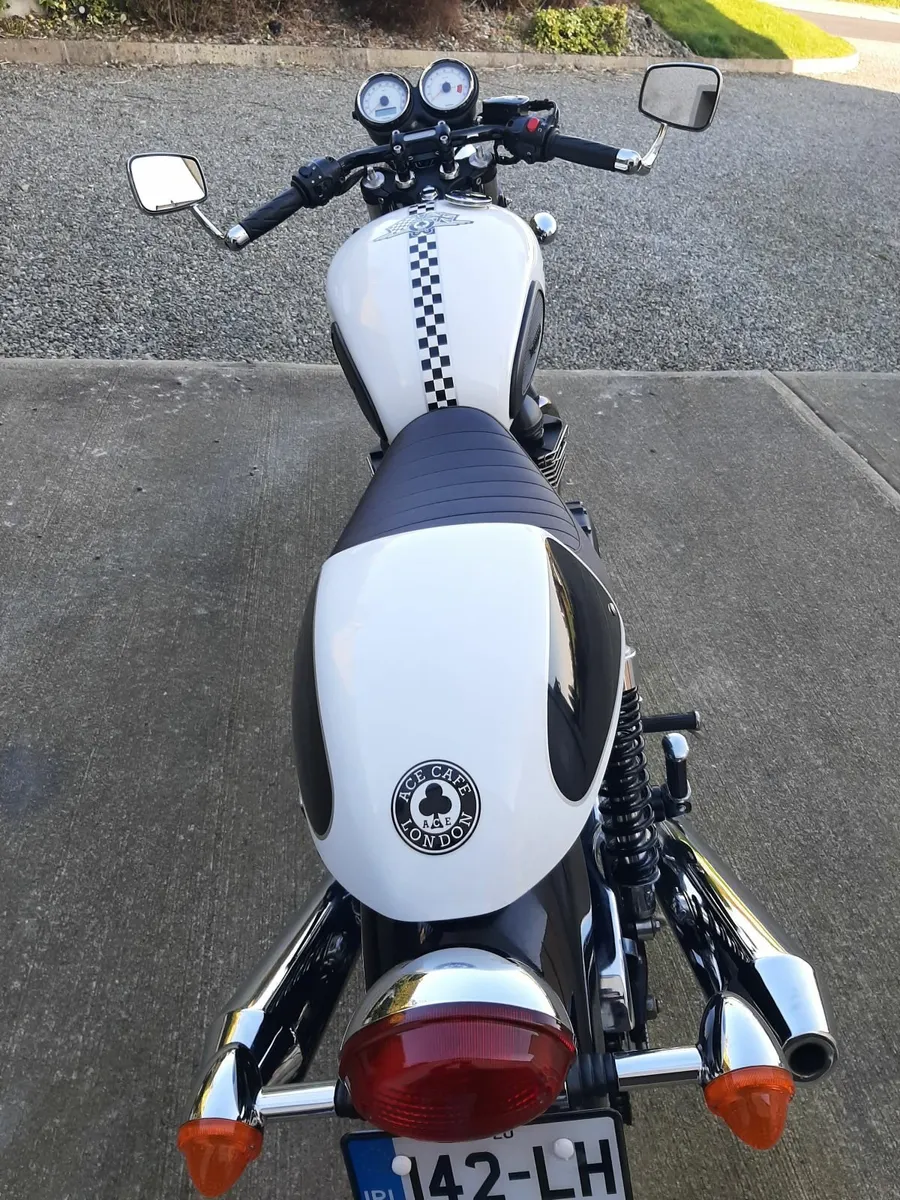 Triumph Thruxton Ace Cafe  2014 - Image 2