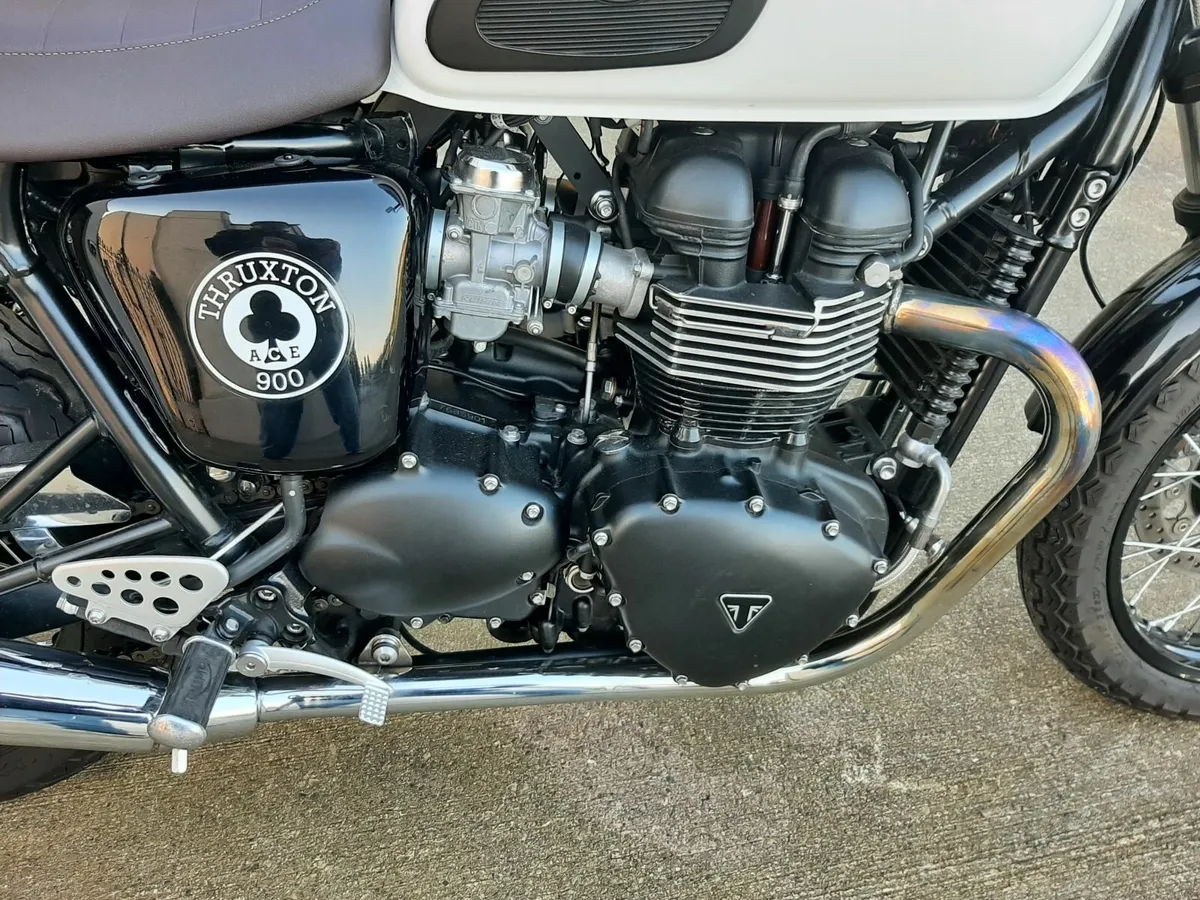 Triumph Thruxton Ace Cafe  2014 - Image 4