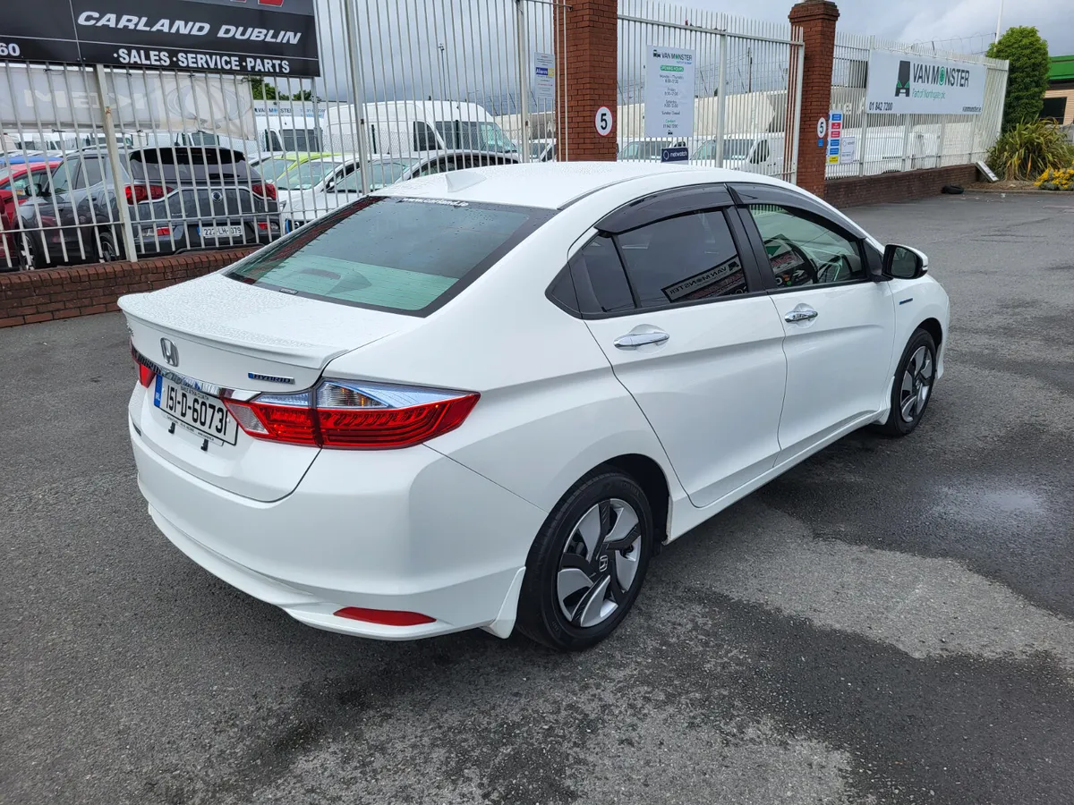 (2yr warranty) 1.5 Petrol Hybrid Auto - Image 4