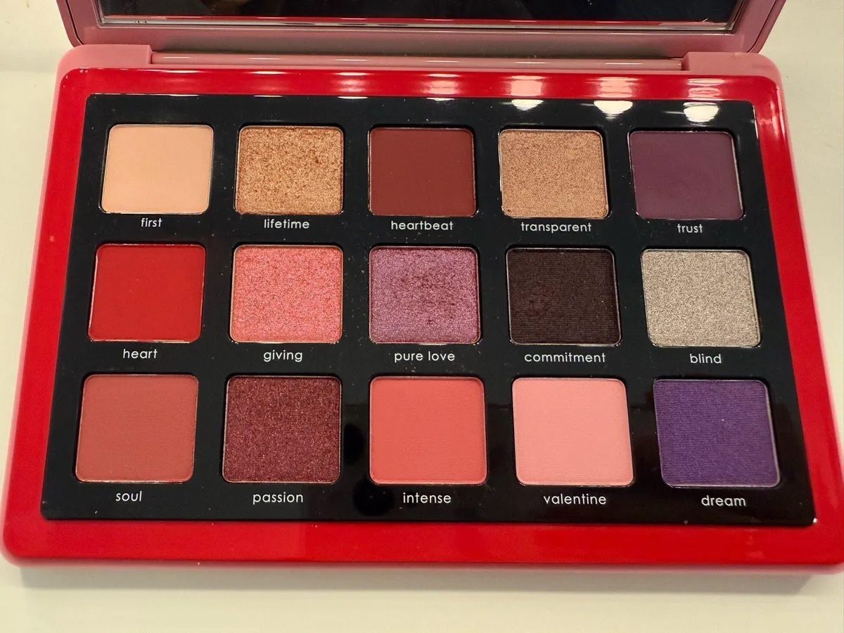 Natasha Denona Love Eyeshadow Palette - Image 3