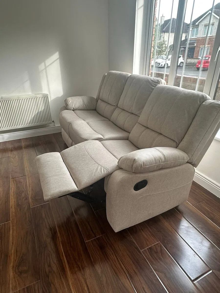 New 3+1+1 Cream Recliner Sofas - Image 2