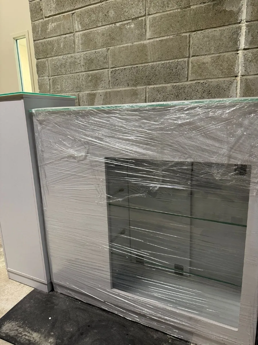 Reception counter - Image 3
