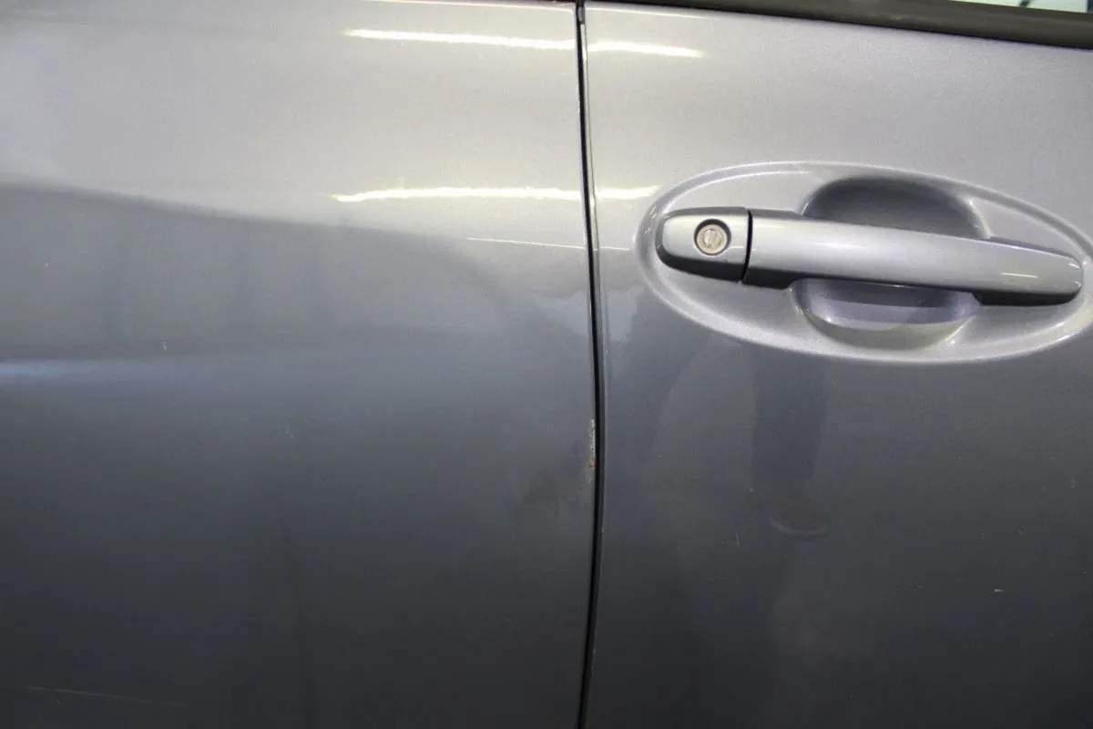Toyota Yaris 1.33 Dual Vvt-i 3Dr Luna Automatic - Image 4