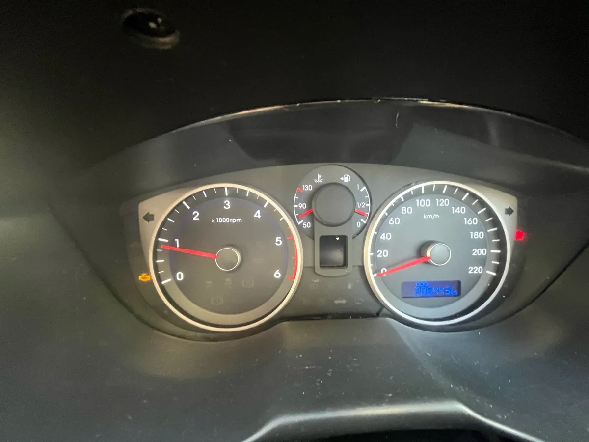Hyundai i20 | 2013 | 206000km - Image 2