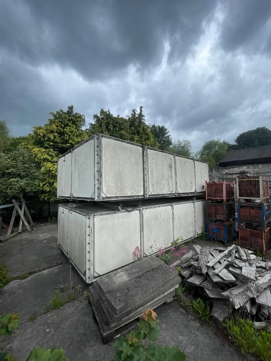Extra large water tanks