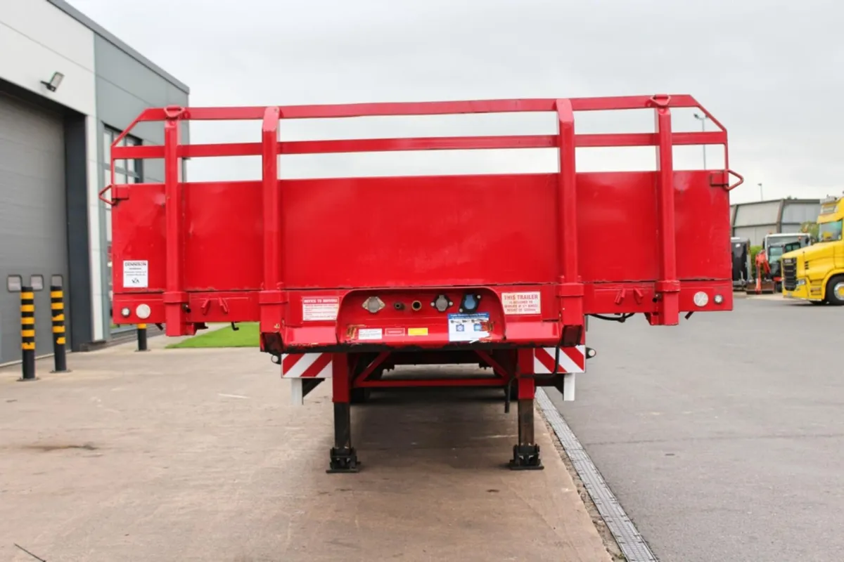 2021 DENNISON TRI- AXLE FLATBED TRAILER - Image 2