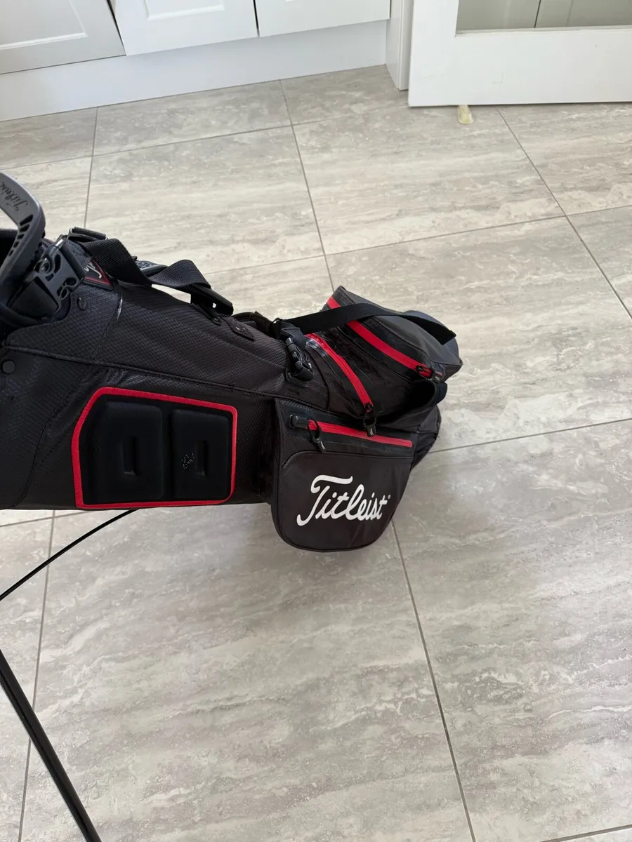 Titleist StayDry Stand Bag - Image 4