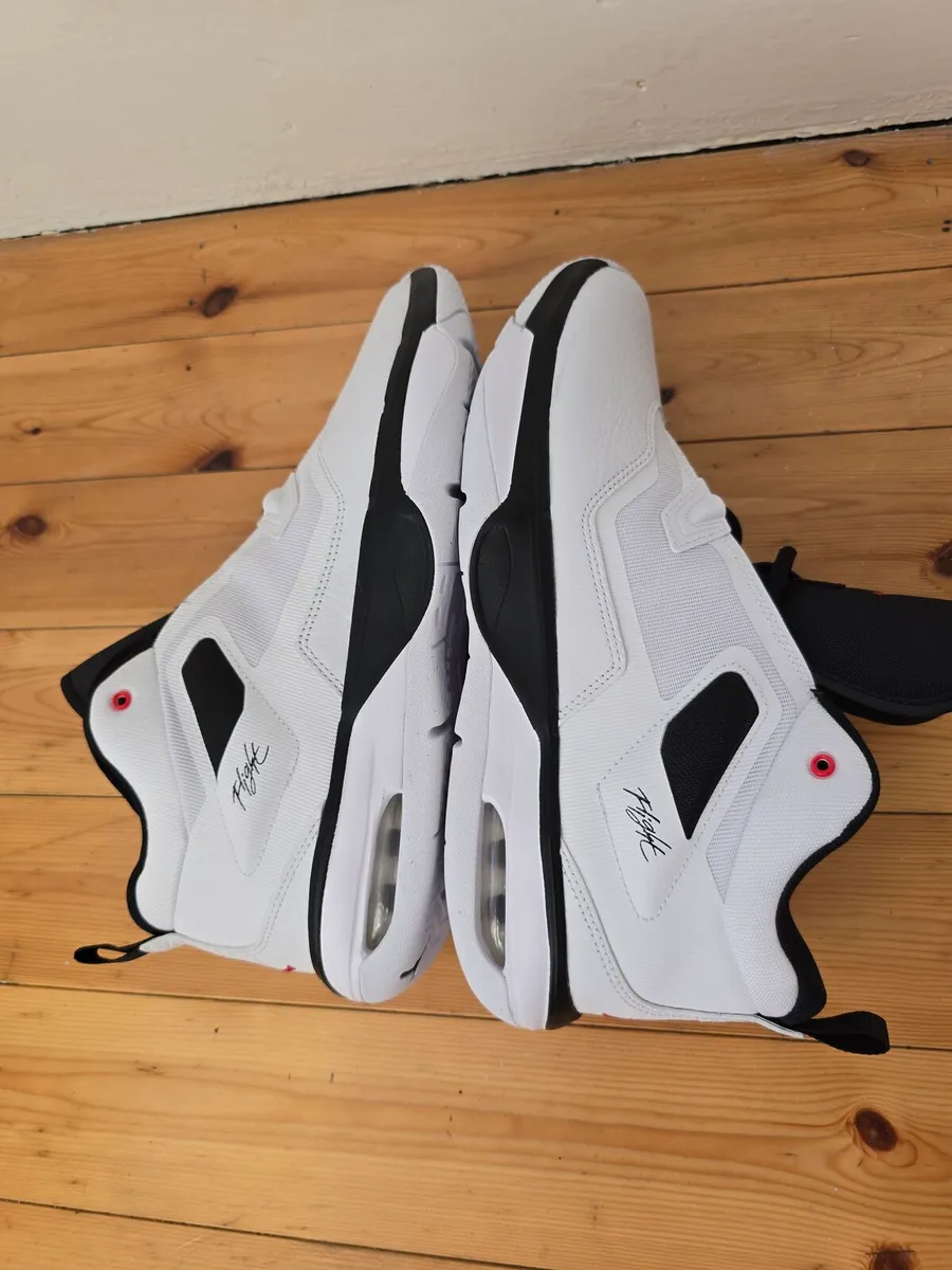 Jordans Stay Loyal - Image 3