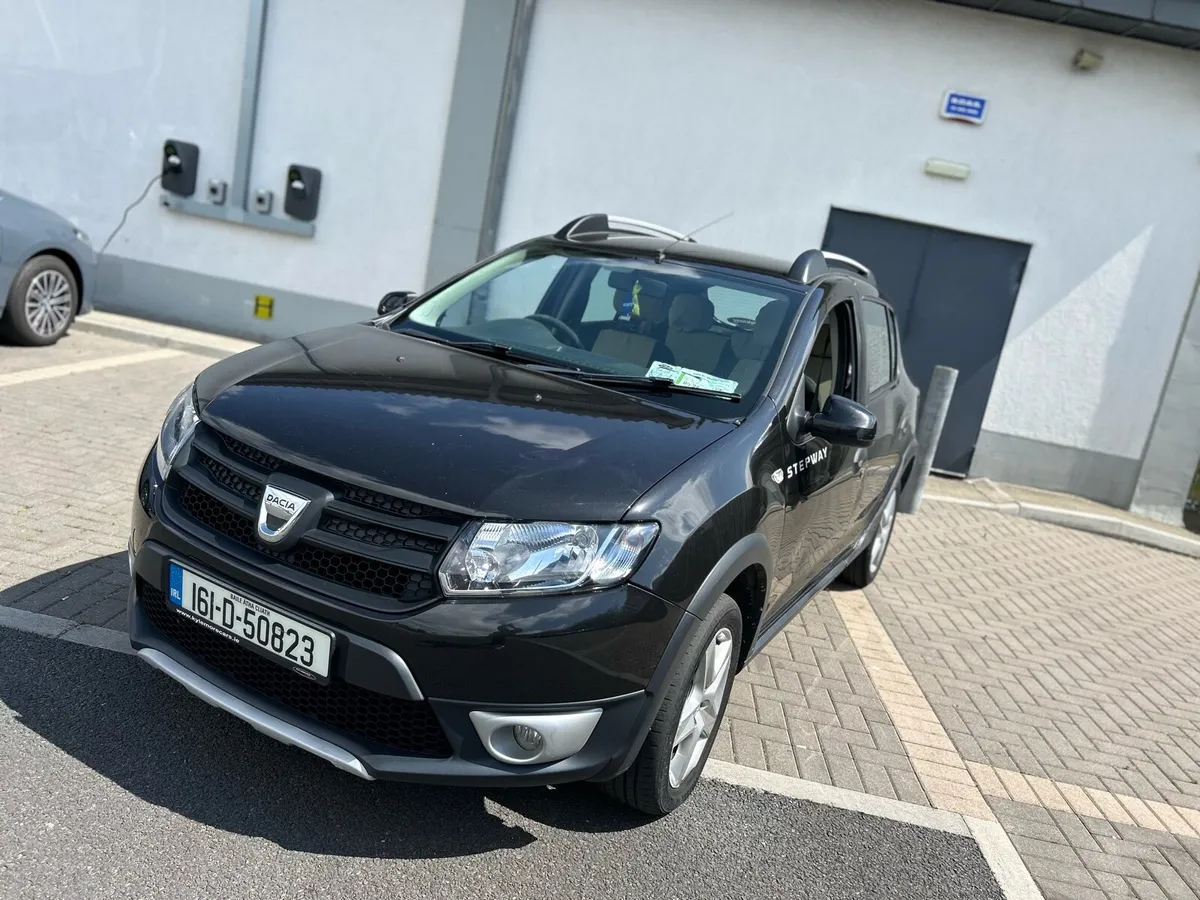 Dacia Sandero 2016 nct 01/26 - Image 2