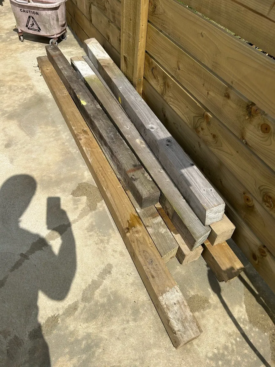 Fence posts - Image 2