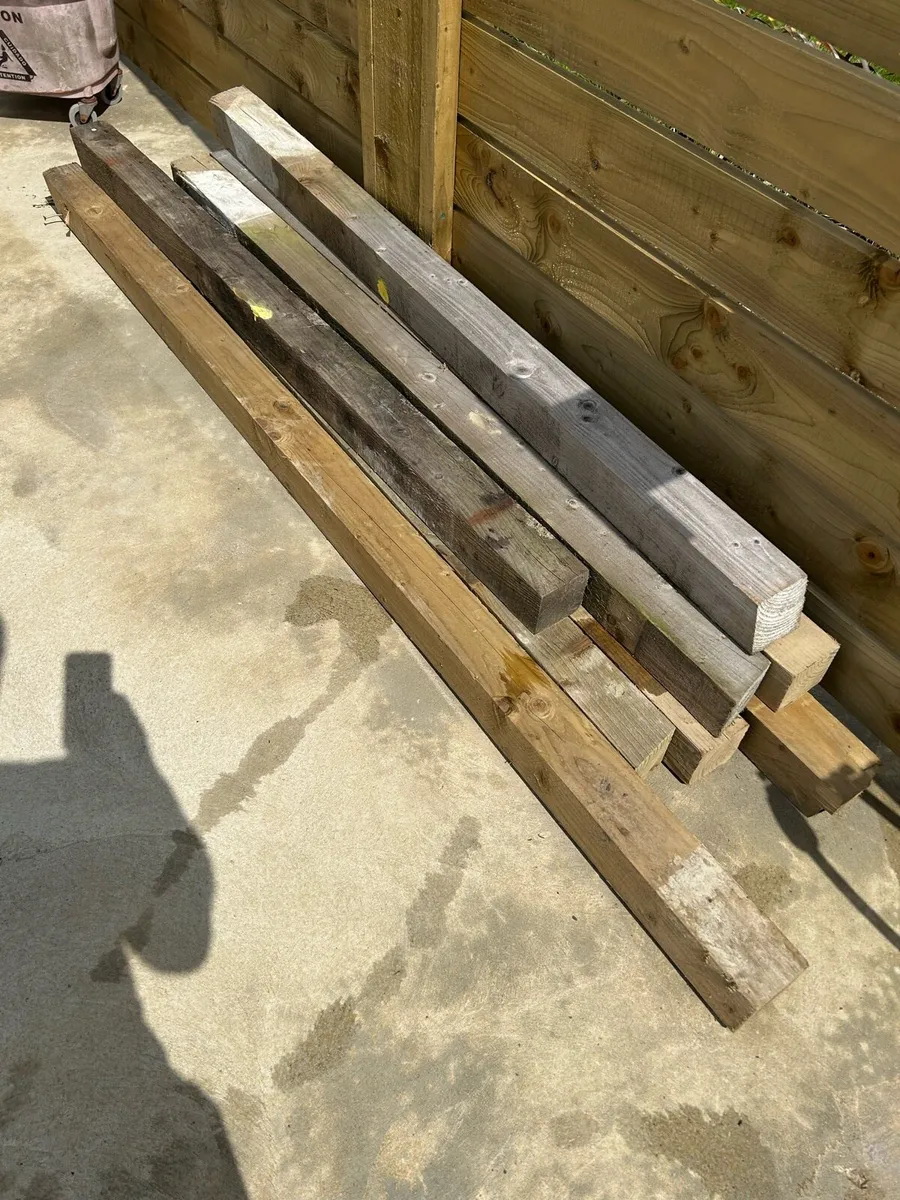 Fence posts - Image 3