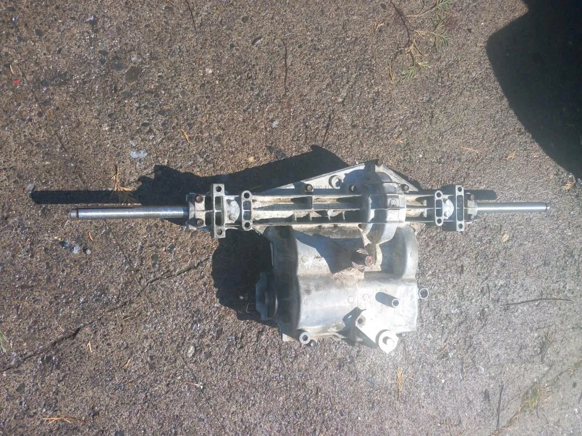 Castlegarden/peerless manual gearbox for sale - Image 1