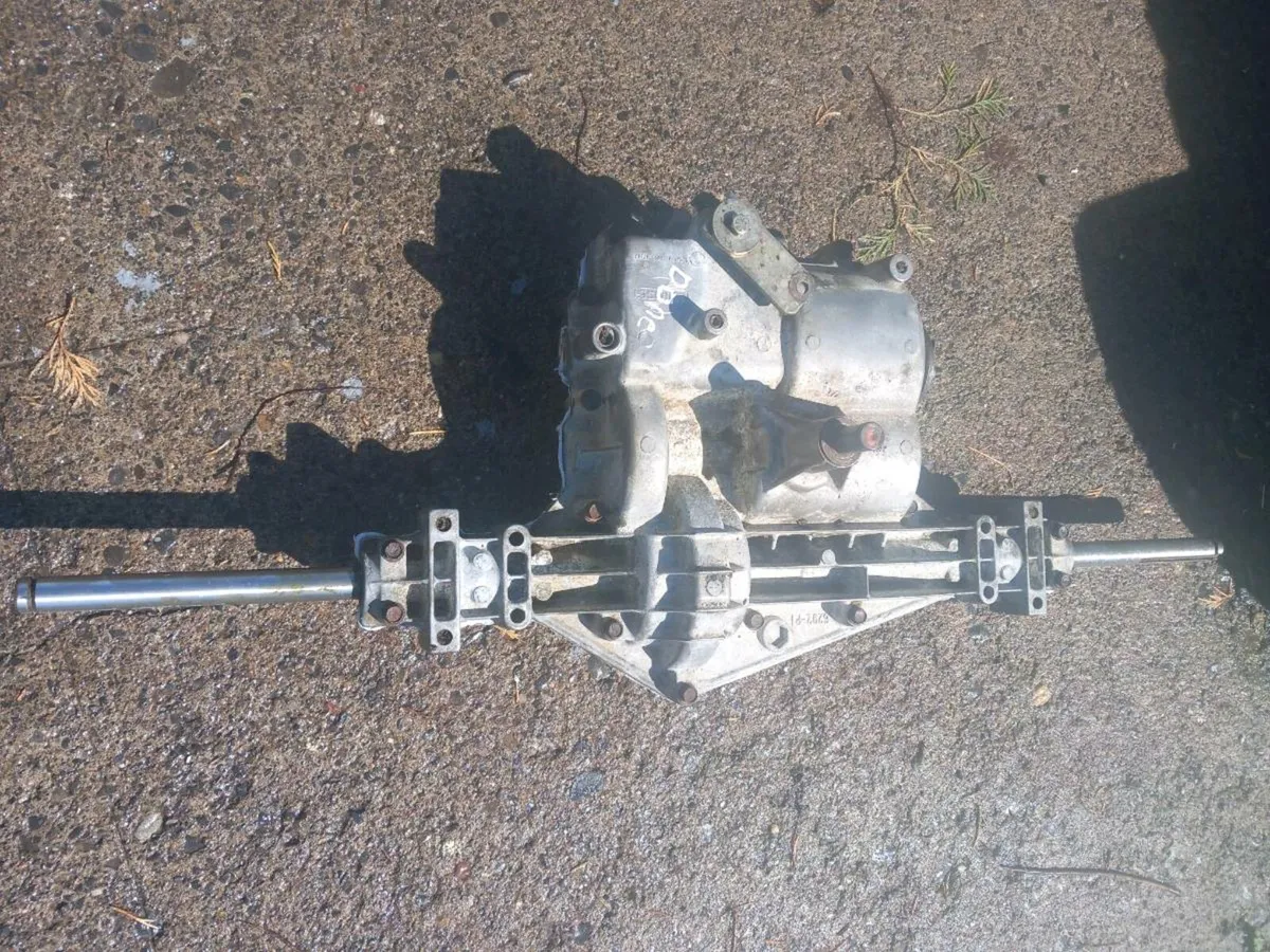 Castlegarden/peerless manual gearbox for sale - Image 2