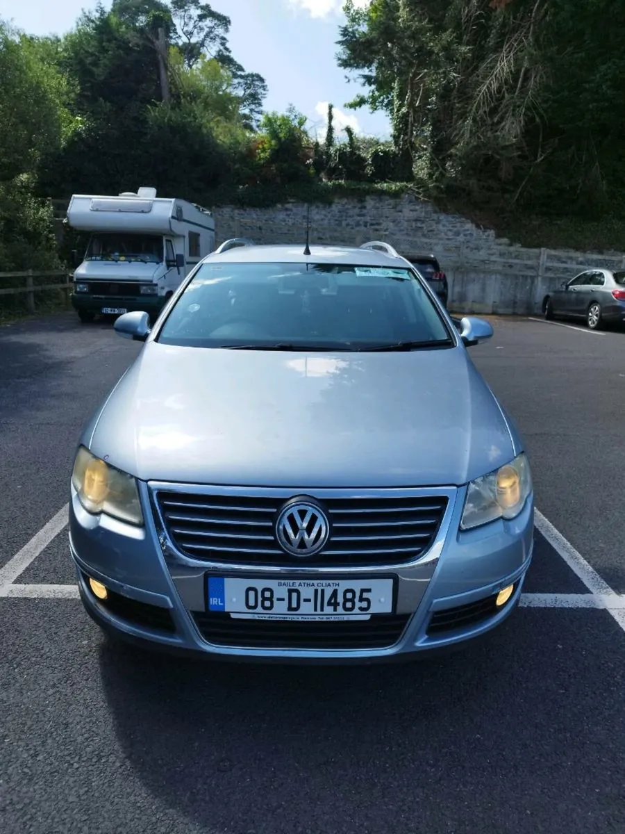 Volkswagen Passat - Image 2