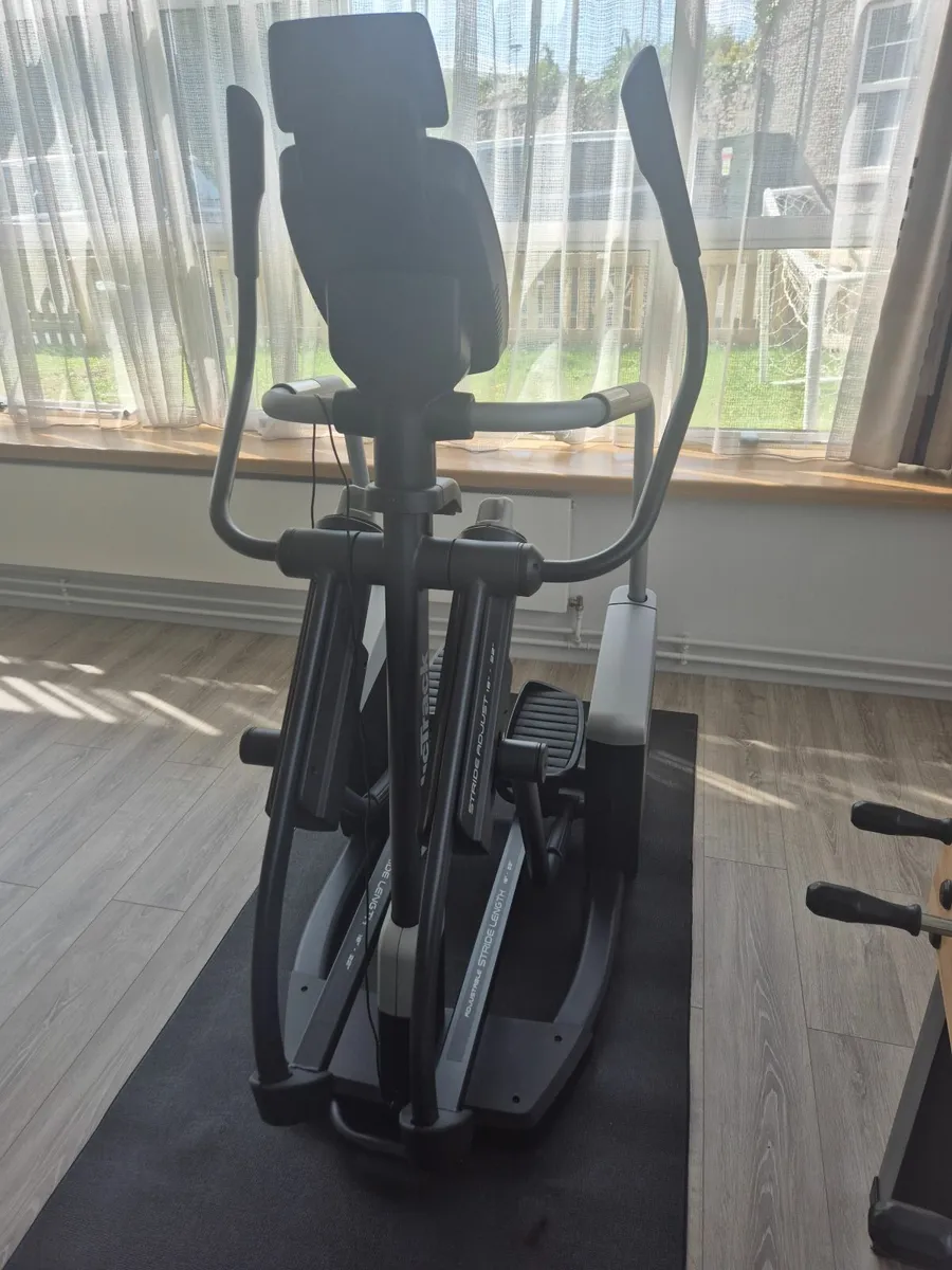 Nordic Track Commercial Elliptical Cross Trainer - Image 1