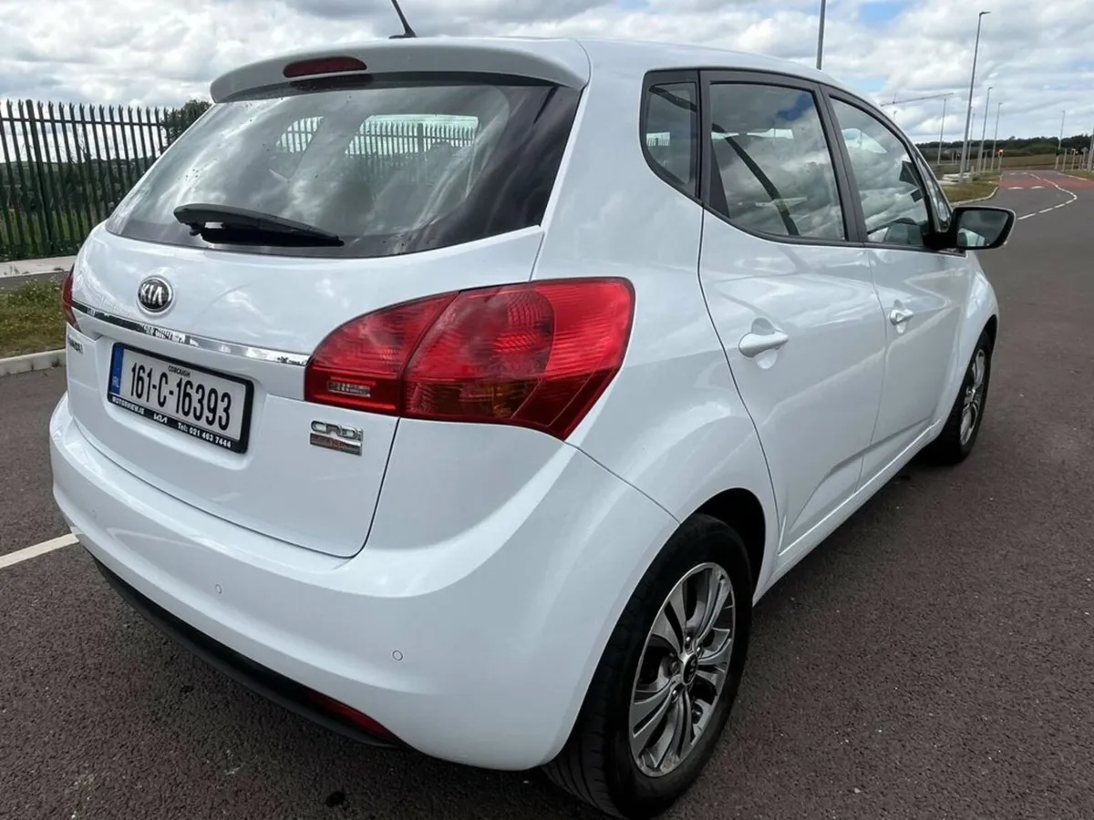 Kia Venga 1.4 Crdi 2 5DR, Climate Control, Bluetoo - Image 4