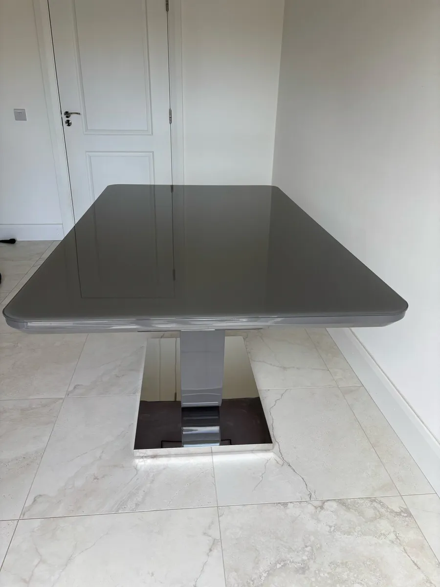 Dining table and six chairs - Image 2