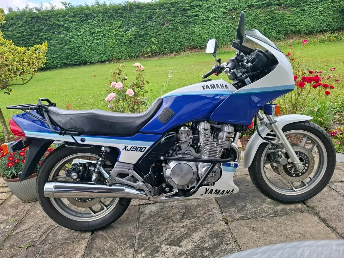 YAMAHA XJ900 1993 - Image 1