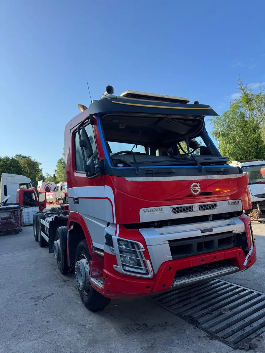 2017 Volvo FMX For Breaking - Image 2