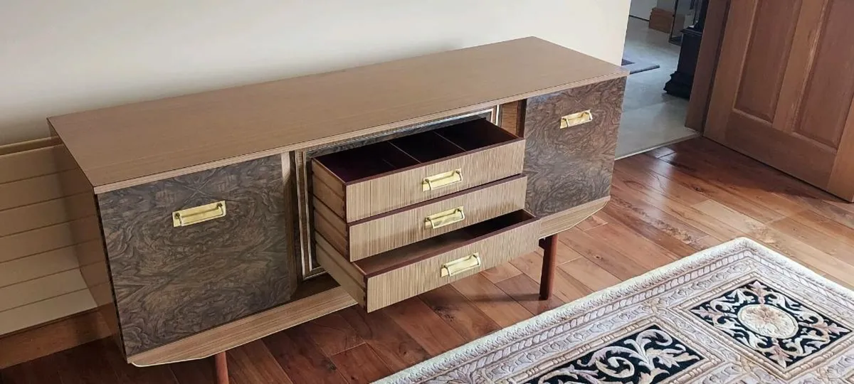 Sideboard - Image 3