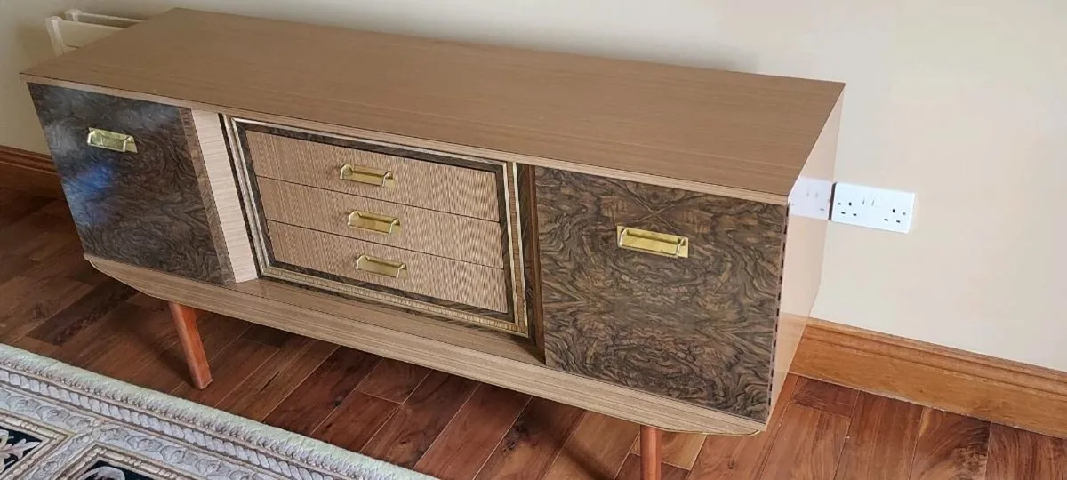 Sideboard - Image 4