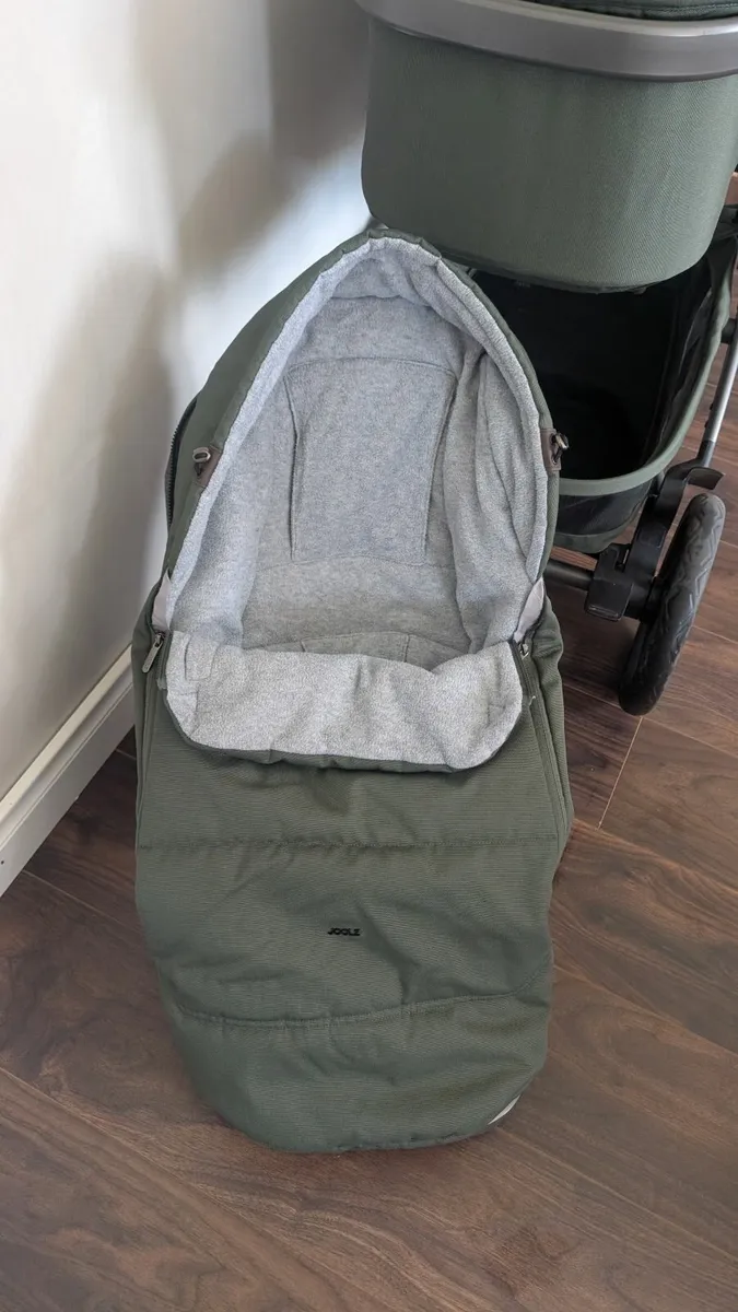 Pram and parts - Joolz Geo 3 (Forest Green) - Image 4