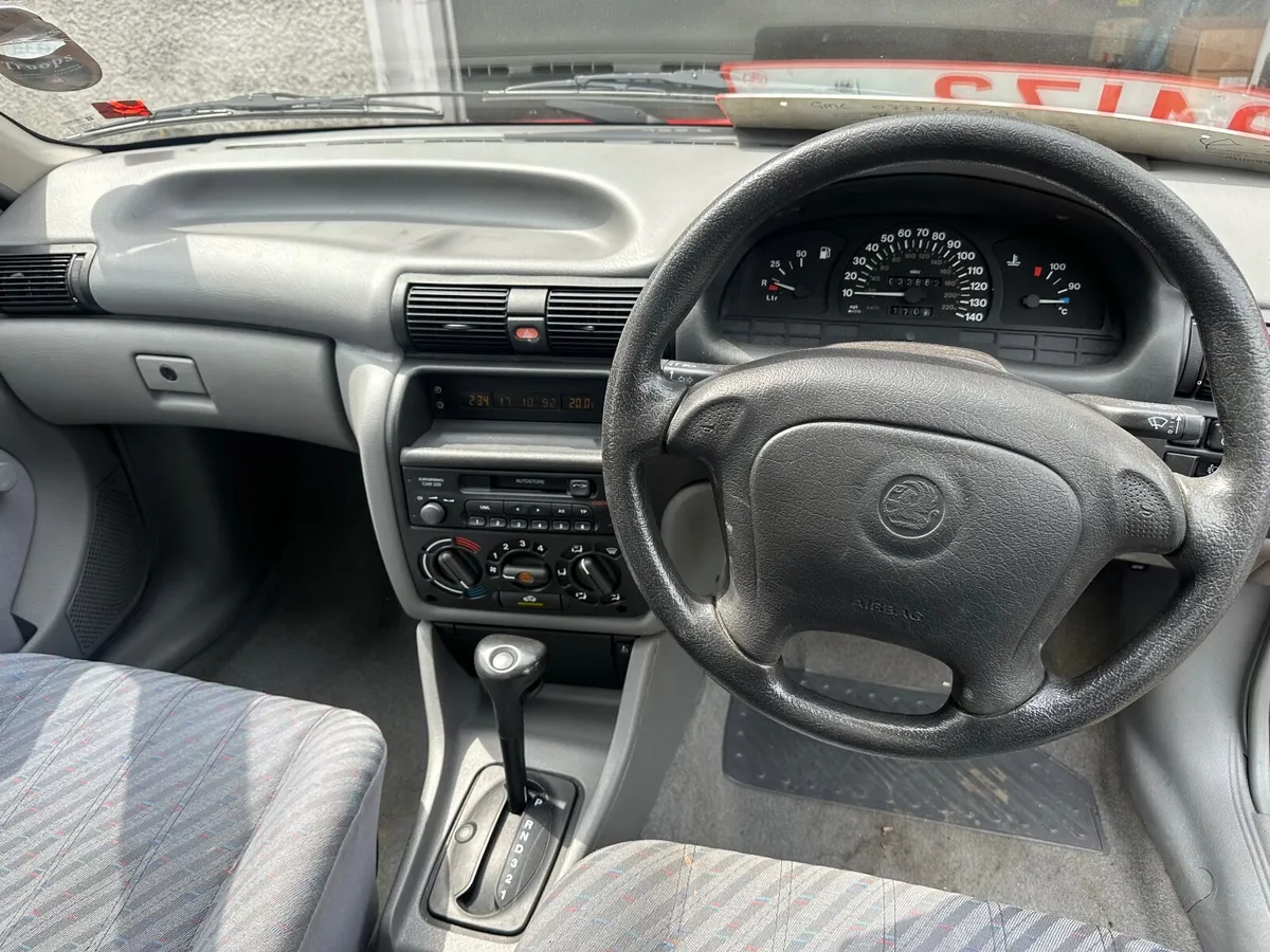 Vauxhall Astra 1995 - Image 3