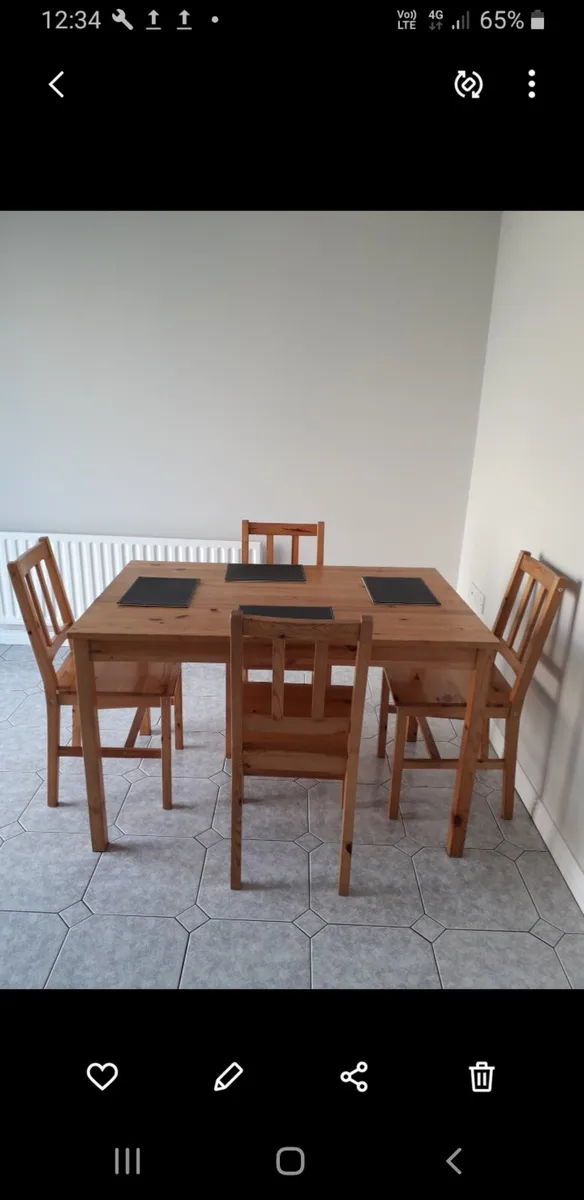 Table & 4 chairs Pine - Image 1
