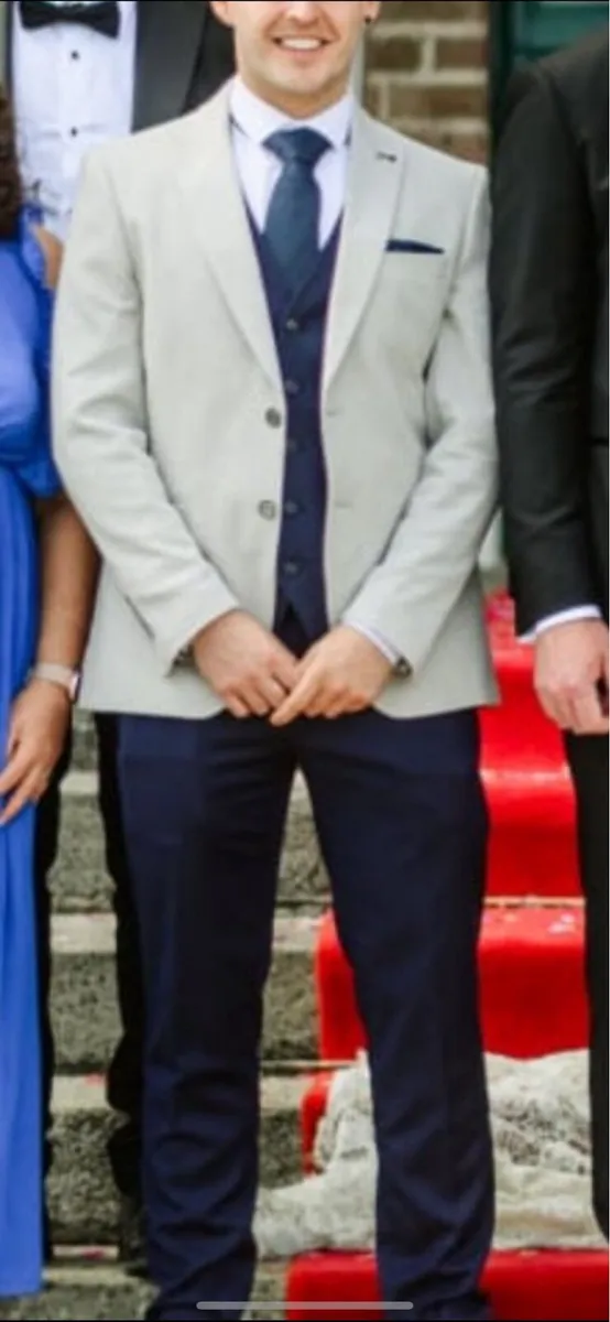Suit - Image 4