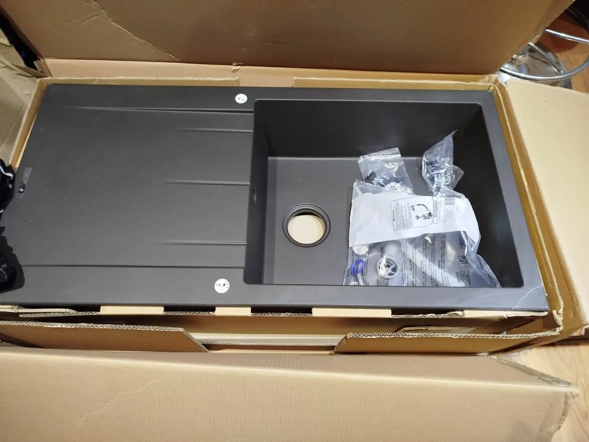 Pyramis Alazia composite black single bowl sink - Image 1