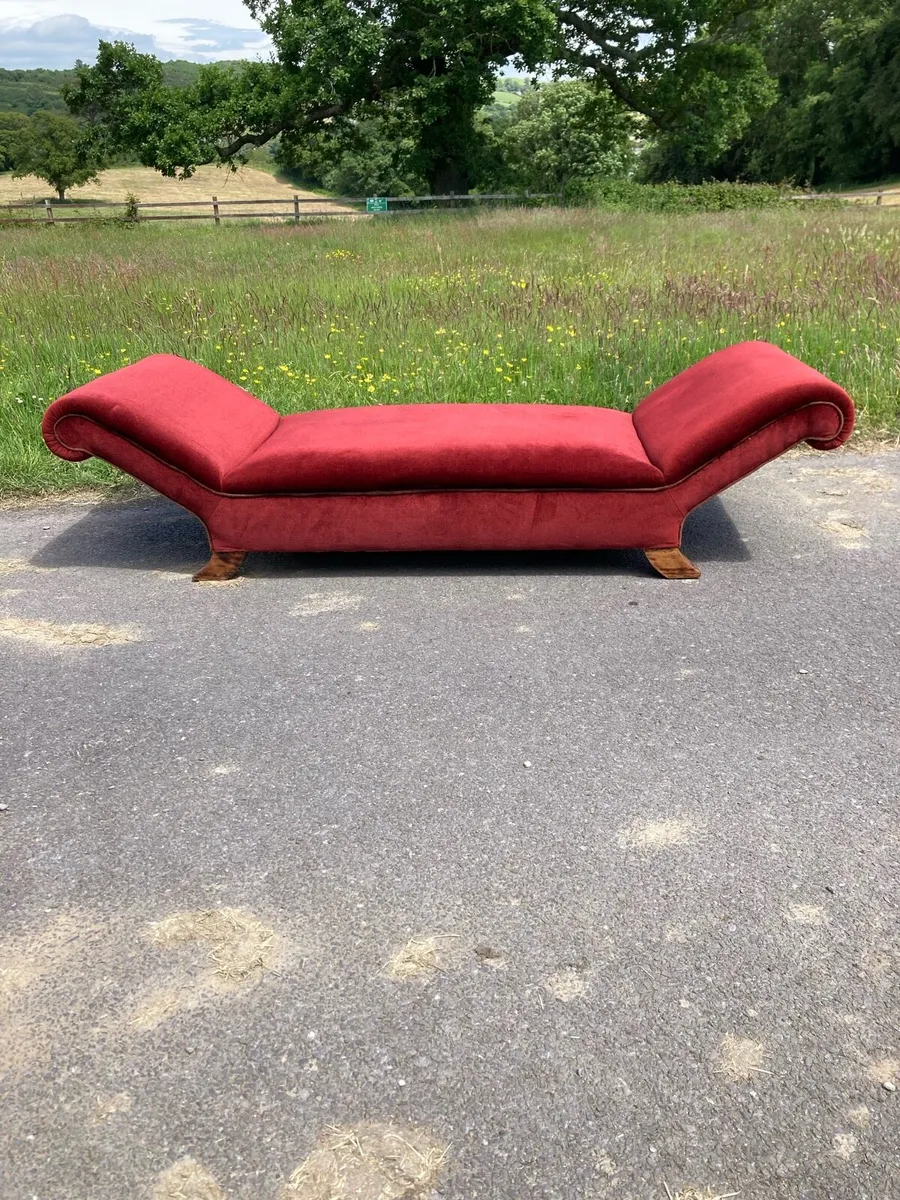 Antique Day Bed - Image 1