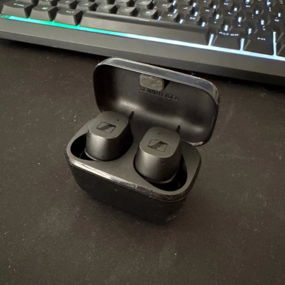 SENNHEISER CX TRUE WIRELESS EARBUNDS - Image 1