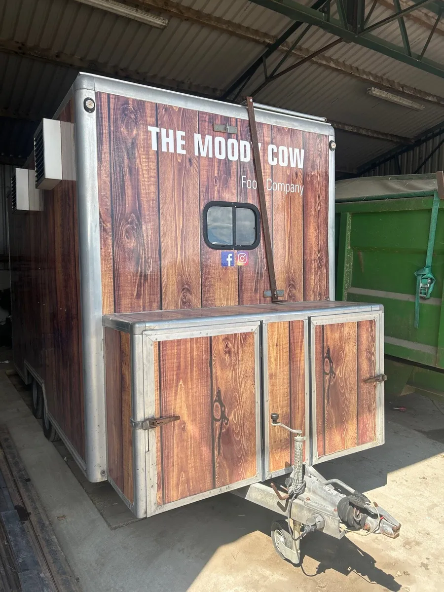 Catering concession unit - Image 3