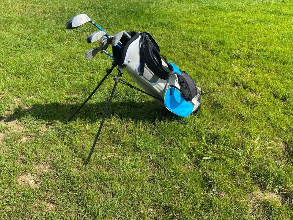 McGregor Junior Left Handed Golf Clubs - Image 1