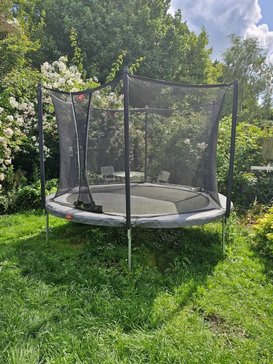 Trampoline - Image 1