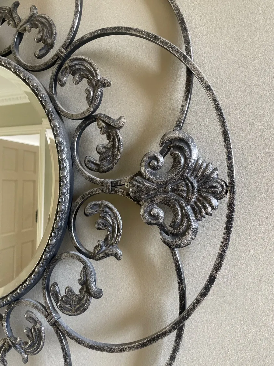 Hall/living room circle Mirror - Image 2