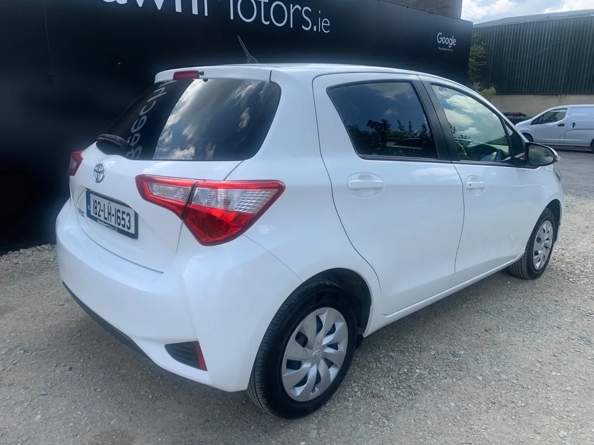 TOYOTA VITZ 1.3 AUTO 5DR - Image 3