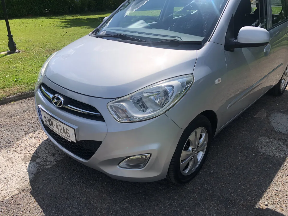 HYUNDAI I10  2011 SILVER  ONLY 51 THOUSAND  MILES - Image 3