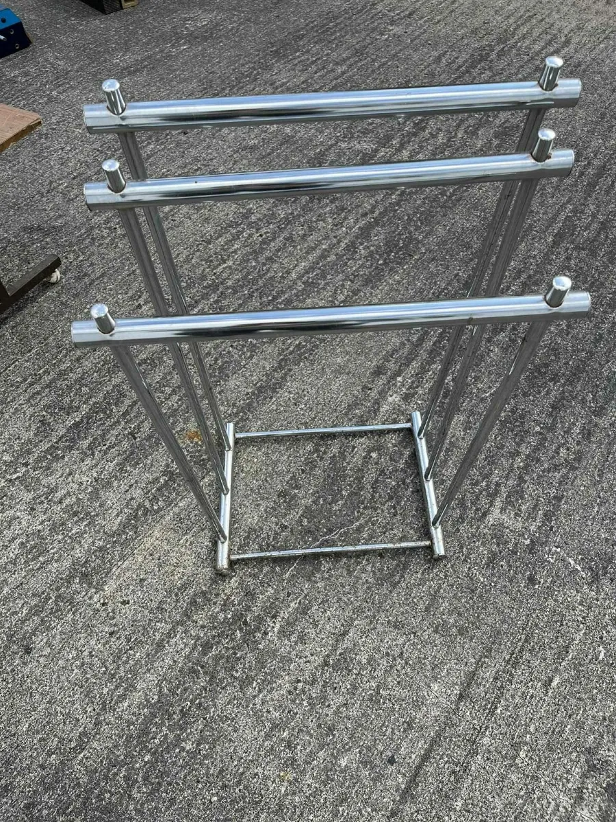 Towel holder