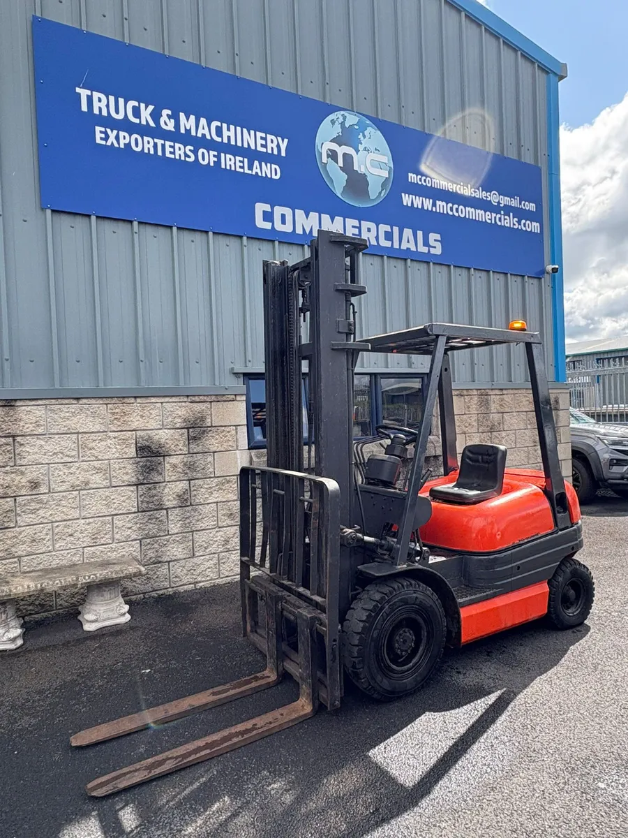 For Sale: 2.5 Ton Toyota Forklift - Image 4