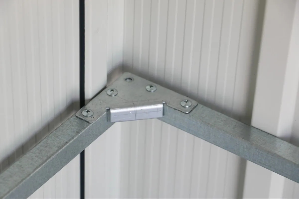 6x4 TOP Steel Sheds in Anthracite Grey. - Image 3