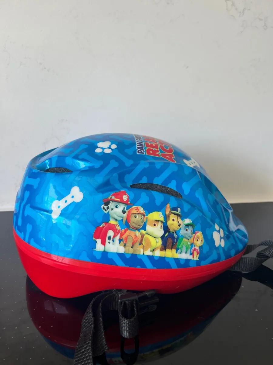 Paw patrol helmet. - Image 1