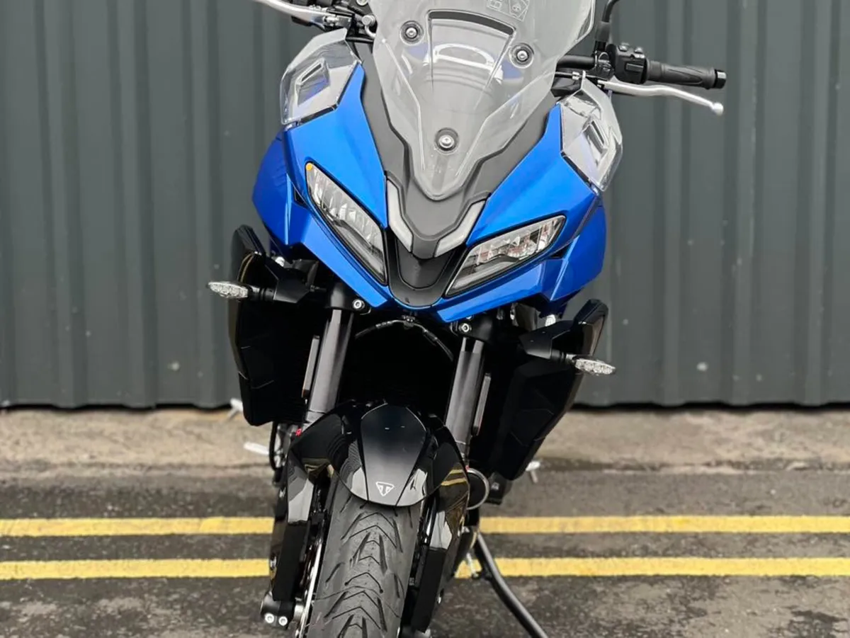 Pre-Reg 2025 Triumph Tiger Sport 800 - Image 2