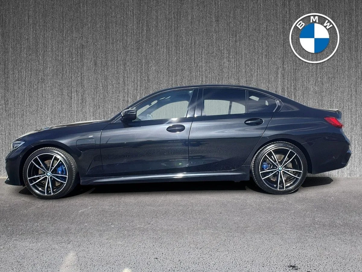 BMW 3 Series 330e M Sport Saloon - Image 3