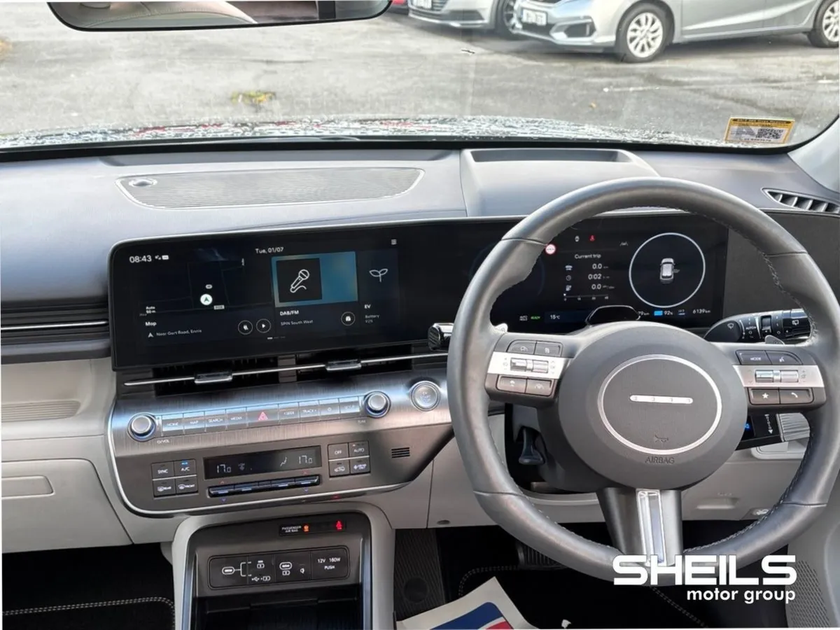 Hyundai Kona Kona EV Elegance 65kwh - Image 3