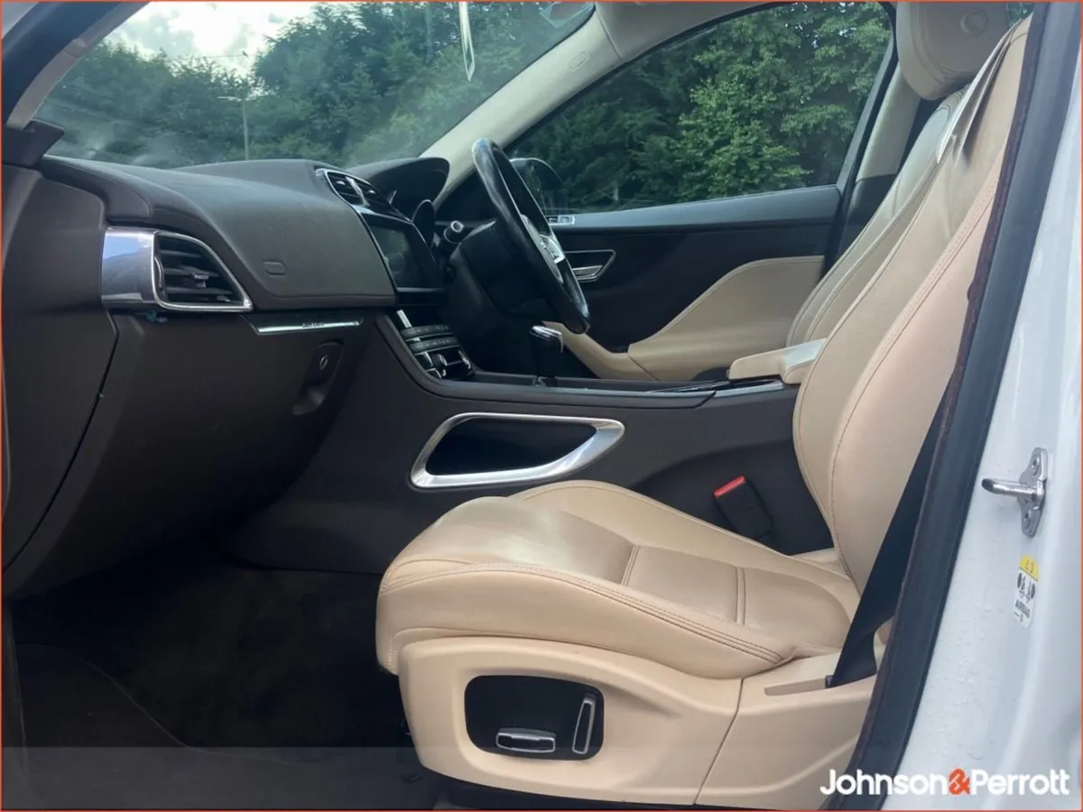 Jaguar F- PACE RWD 2.0 D 163PS Prestige - Image 4