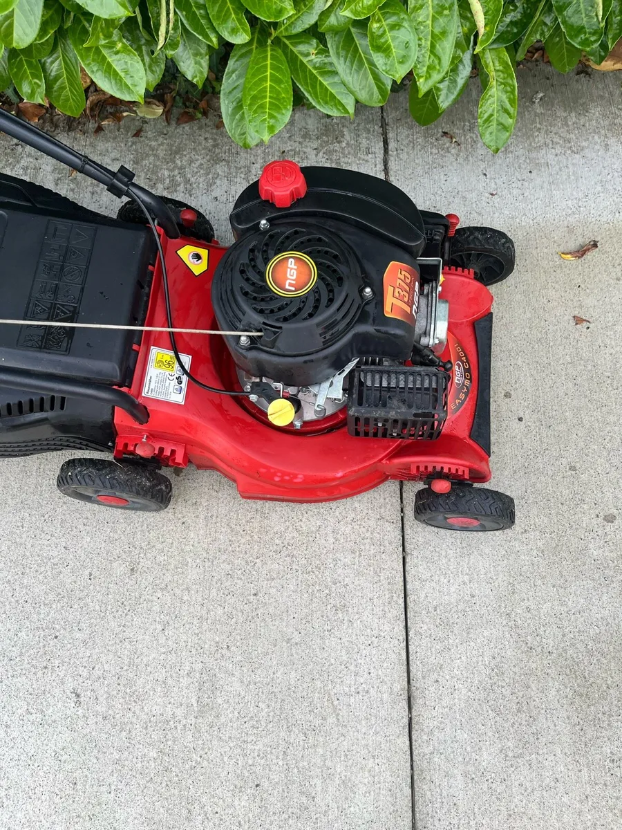 Lawnmower - Image 3