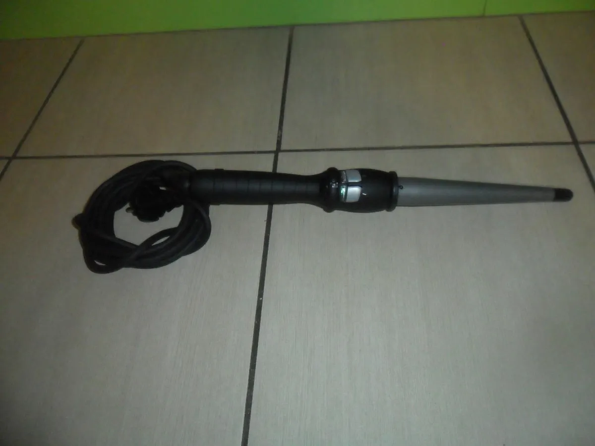 Curling Iron - Image 3