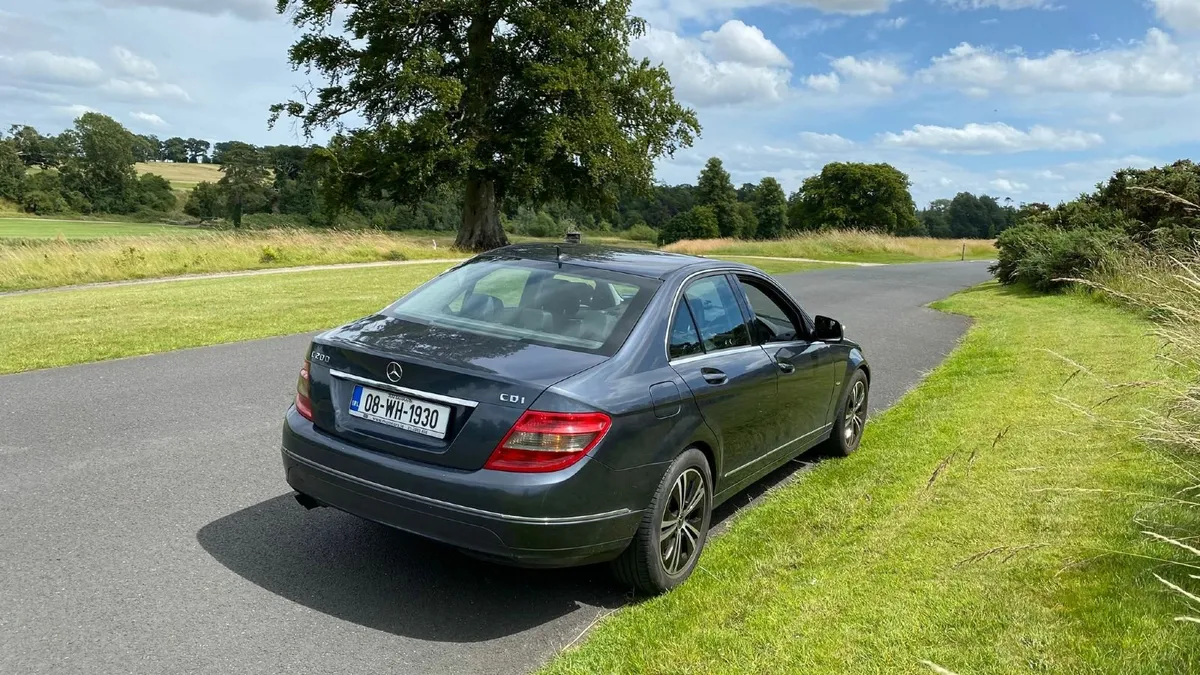🚀 Quick Sale 🚀 Mercedes Benz Automatic Diesel - Image 4