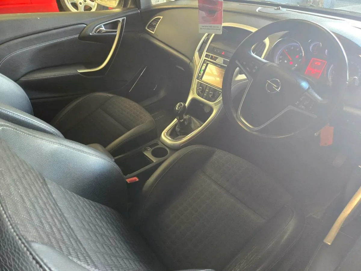 OPEL ASTRA GTC SRI 1.7 CDTI 110BHP 1/2 LEATHER - Image 2